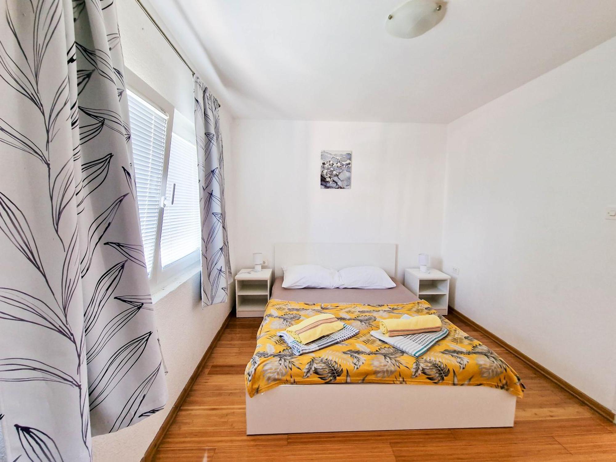 Flip - Flop Apartment Novalja Exterior photo